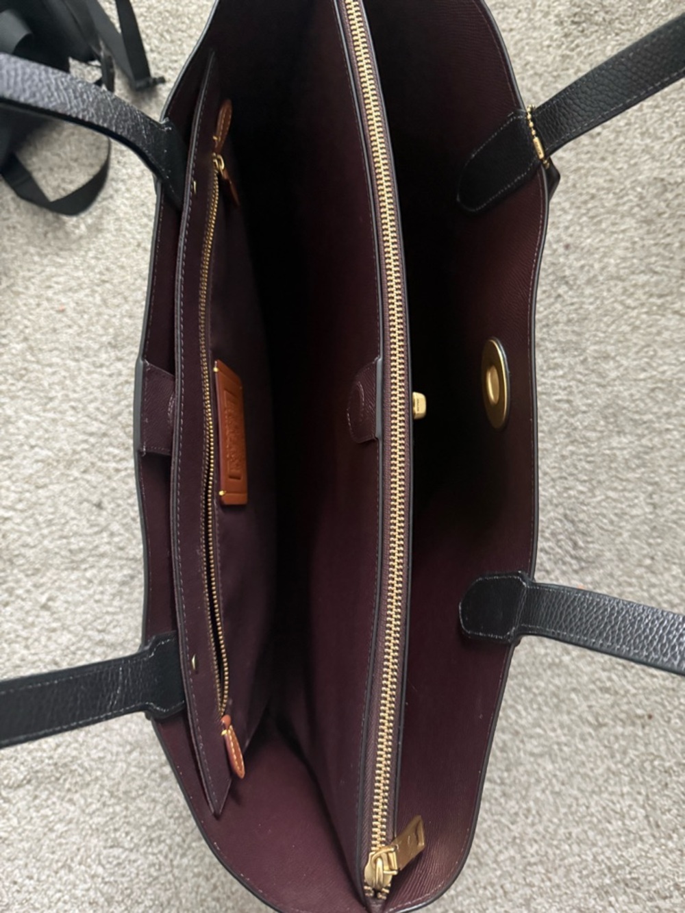 Coach Willow Tote 38 - Picture 5 of 9